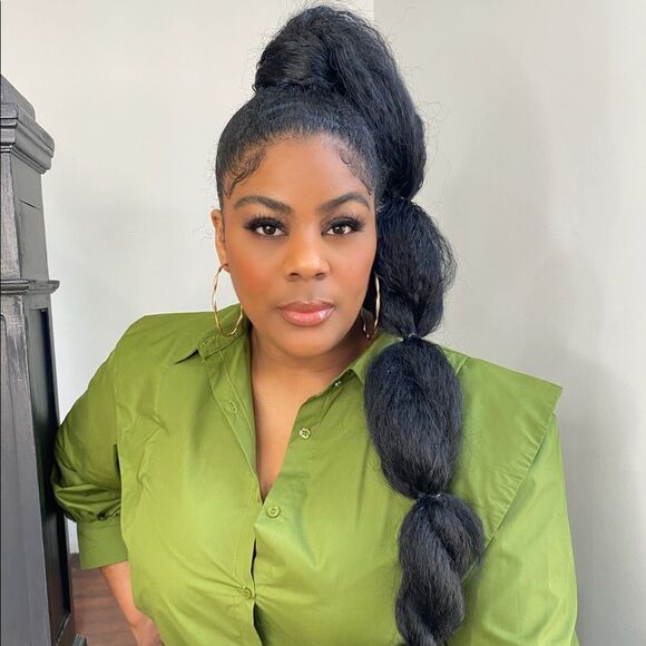 Solid Button Front Elastic Waist Blouse - Picture 3 of 4